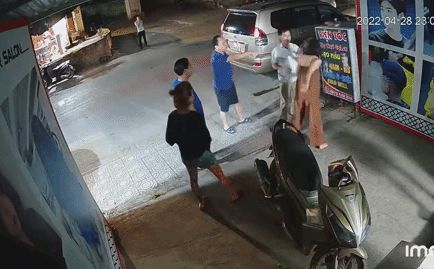 Danh tính Phó trưởng Công an phường đánh phụ nữ ở Cao Bằng - Hình 2