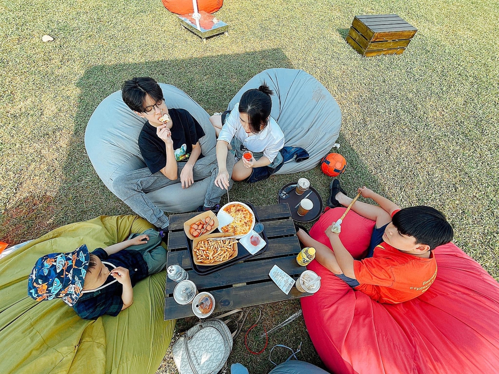 NSƯT Trần Lực ở tuổi 59: Sống hạnh phúc, viên mãn bên vợ và các con - Hình 8