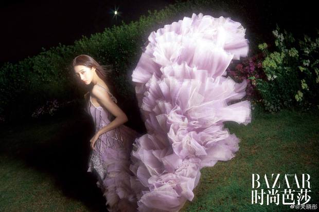 Showbiz chưa có mỹ nhân nào chụp ảnh tạp chí kỳ lạ như minh tinh này - Hình 5