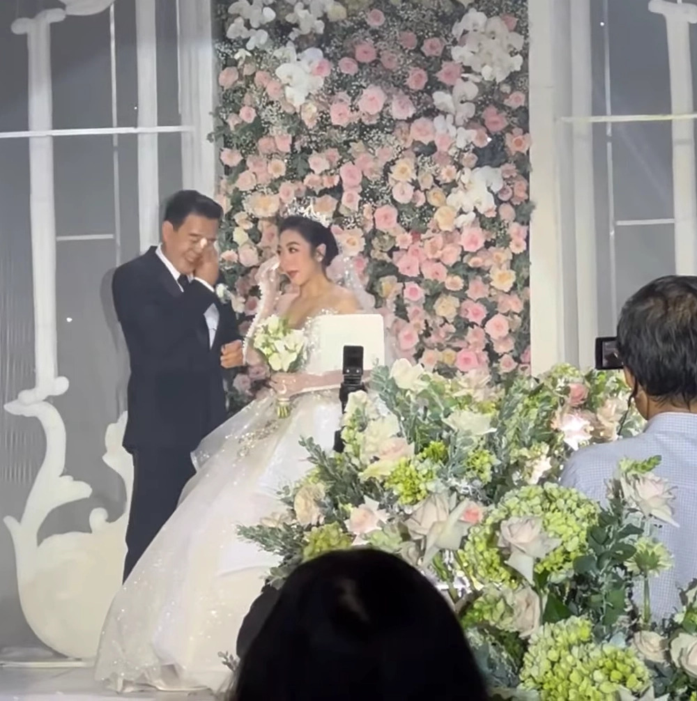'Vua cá Koi' Thắng Ngô - Chồng mới cưới của ca sĩ Hà Thanh Xuân và những góc khuất ít ai biết - Hình 8