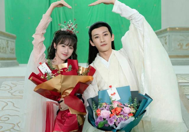 Tiêu Chiến, Vương Băng Nghiên và loạt tên tuổi đối đầu cực gắt trên đường đua phim cổ trang 2022 - Hình 17
