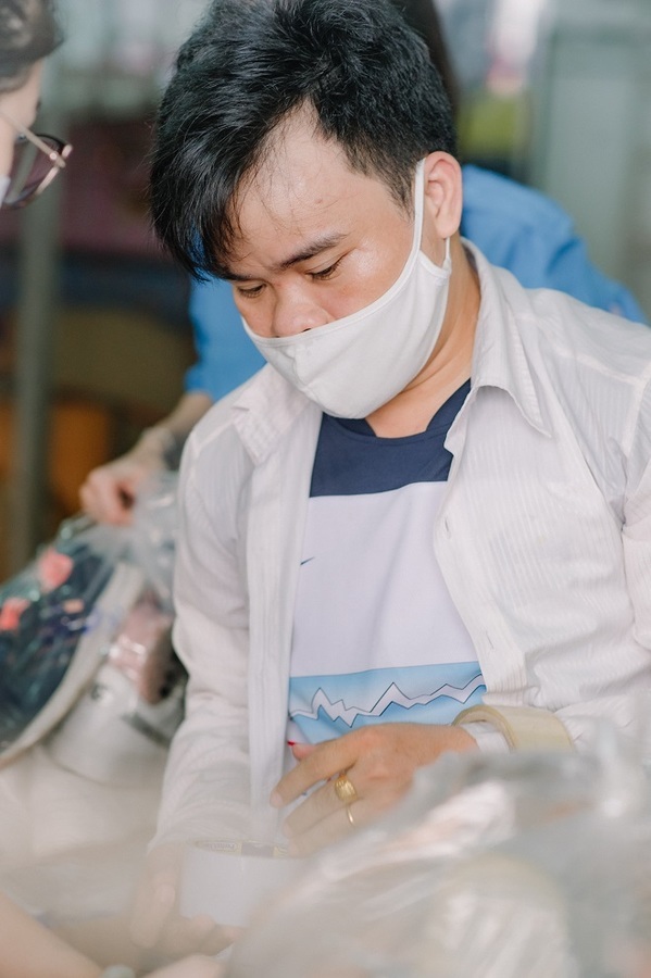 Diễn viên Lê Khâm cuộc sống khó khăn: Ở nhà trọ, tích cực làm từ thiện sau khi sửa mũi để may mắn hơn - Hình 6