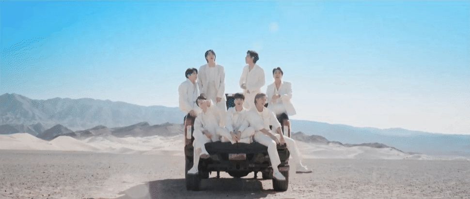 BTS tung MV kỷ niệm 9 năm ra mắt: Đưa fan trở lại với hành trình Spring Day, đạt 5 triệu lượt xem chỉ sau 10 phút phát hành - Hình 2