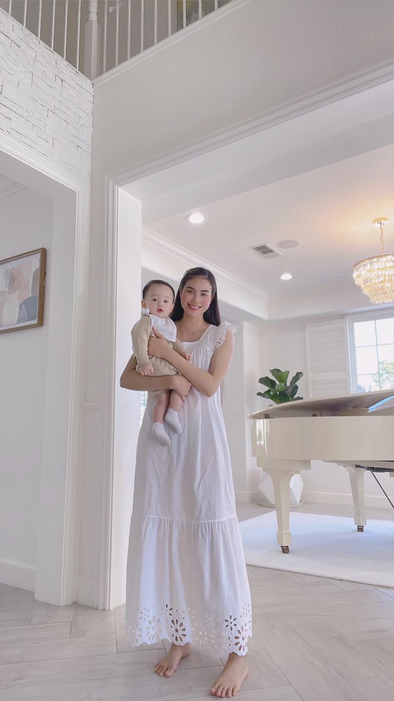 Phạm Hương diện bikini, khoe body cực phẩm sau khi sinh con thứ 2 - Hình 9
