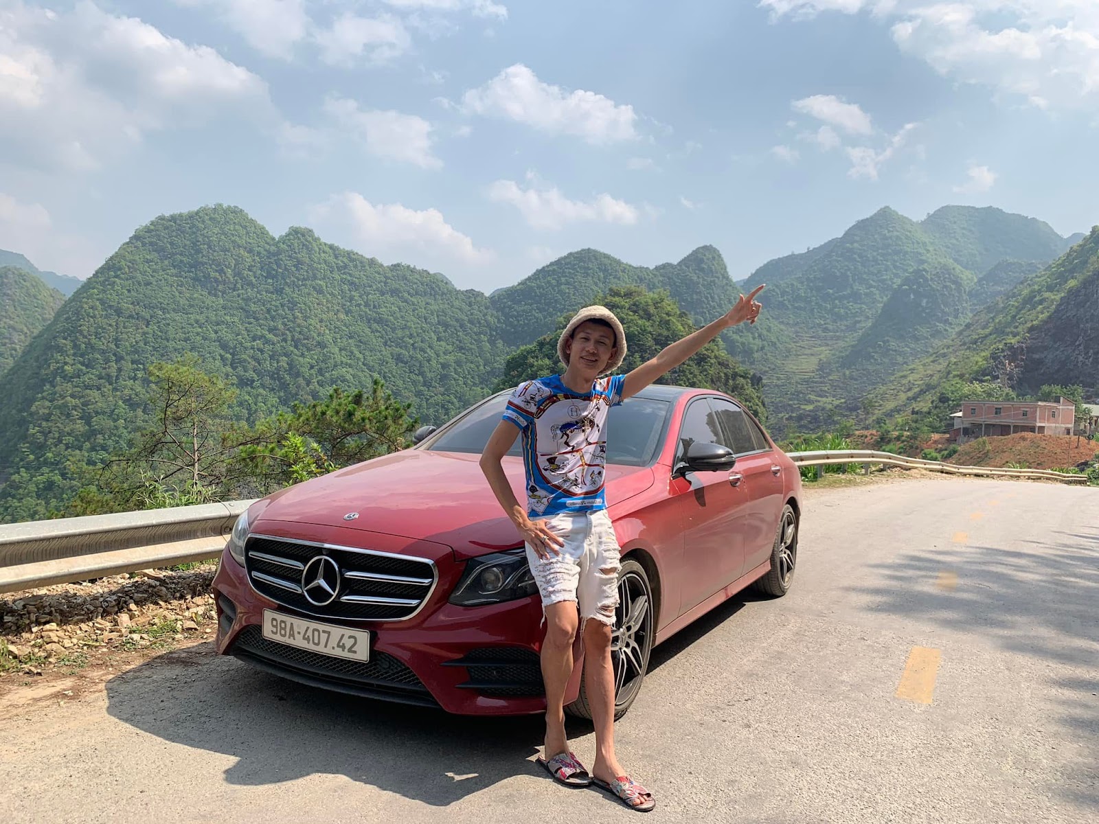 YouTuber Duy Thường từng gây tranh cãi khi đăng clip gọi hồn Nam Ok bị Công an sờ gáy - Hình 7