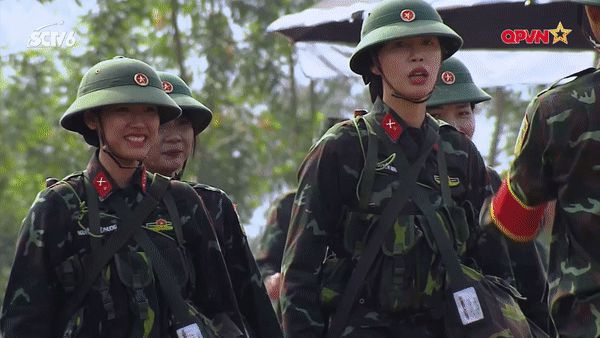 Sao Nhập Ngũ 2022 tập 15: Sau nhiệm vụ đòi hỏi thể lực cao, Minh Tú đổ gục, Hòa Minzy tái xanh được Puka giữ chặ.t ta.y - Hình 13