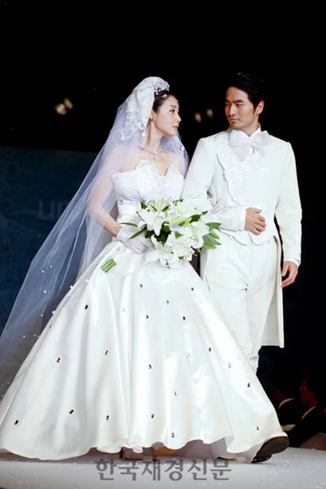 Choi Ji Woo nghi bị chồng dùng hung khí hành hung trước nhà và những thông tin ít ai biết - Hình 17