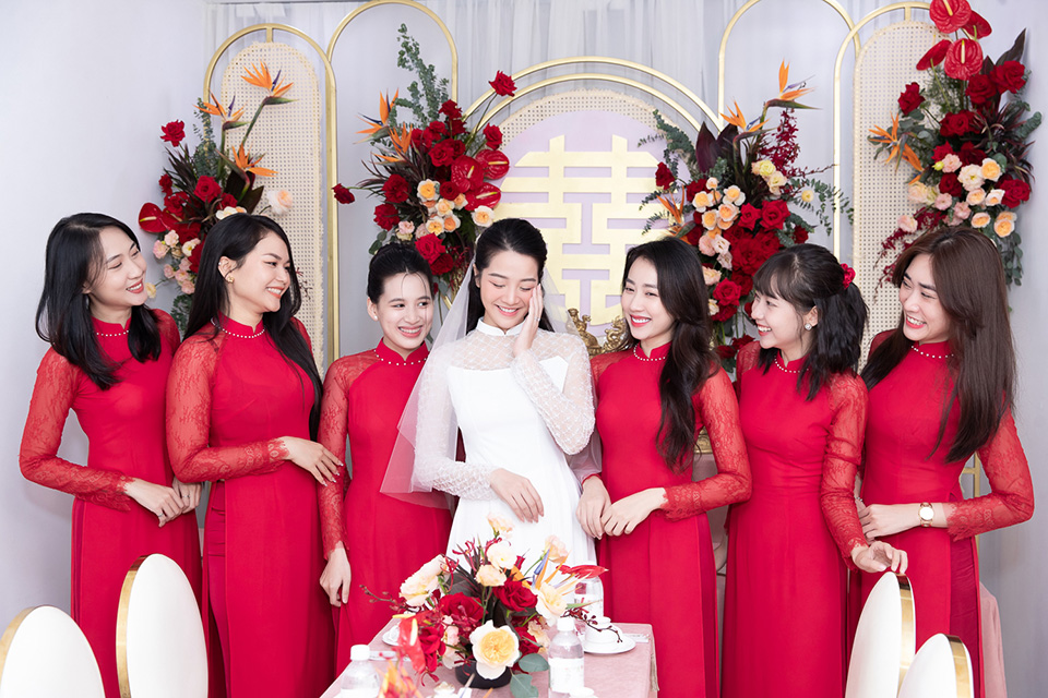 Karen Nguyễn khoe bụng bầu lớn trong ngày lễ vu quy, tiết lộ giới tính nhóc tì - Hình 1