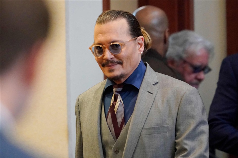 Amber Heard bị bồi thẩm chỉ trích sau khi thua kiện Johnny Depp: Không đáng để đồng cảm - Hình 1