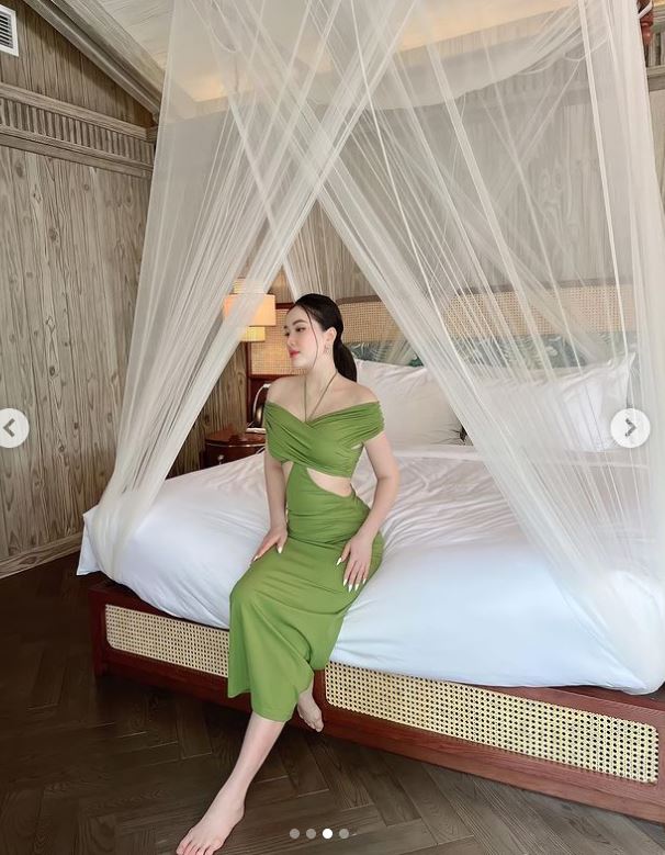 Bảo Thy lộ eo con kiến, khoe dáng quyến rũ sau khi được chồng đại gia ủng hộ chụp ảnh thiếu vải - Hình 3