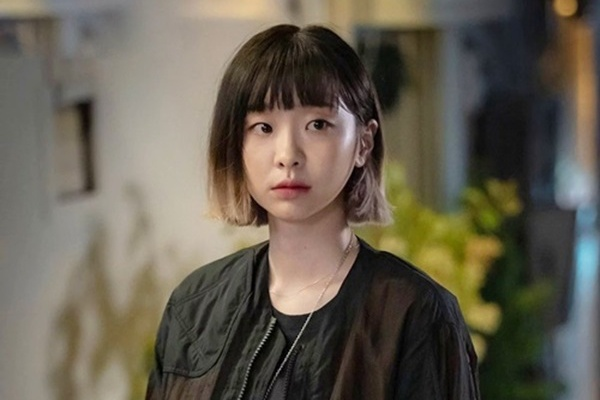 Song Hye Kyo thất sủng, bị mỹ nhân này đe dọa đến sự nghiệp tương lai? - Hình 3