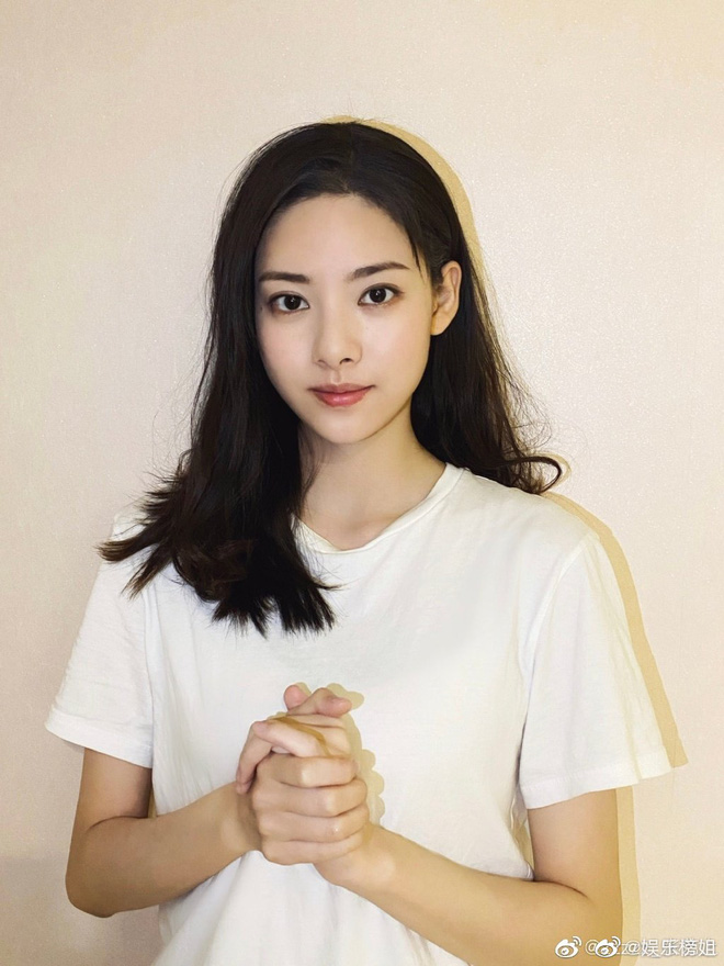 Lưu Diệc Phi suýt mất vai Mulan nhưng vẫn được chọn vào phút chót vì một điều này! - Hình 3