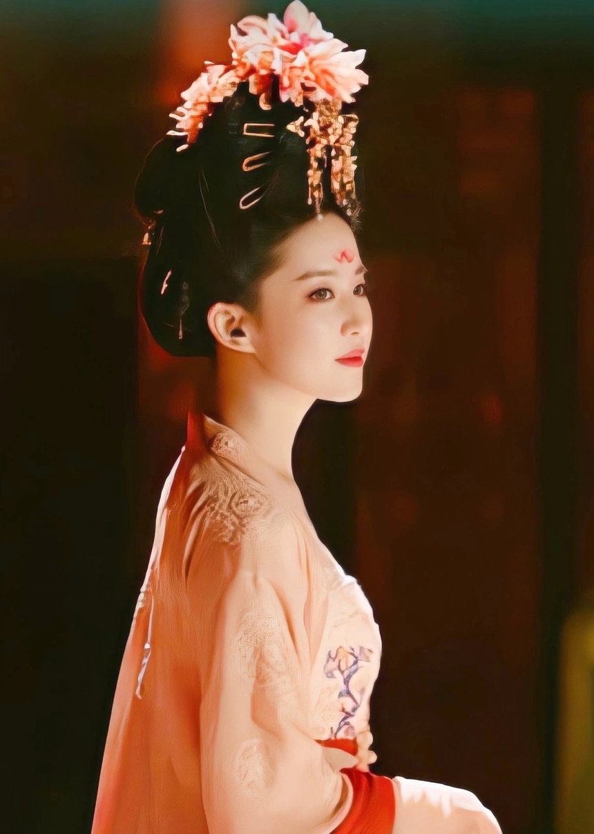 Lưu Diệc Phi suýt mất vai Mulan nhưng vẫn được chọn vào phút chót vì một điều này! - Hình 7