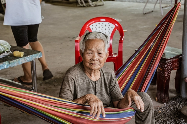 Hoa hậu Ngọc Châu bị hàng xóm ở Tây Ninh 'bóc' con người thật - Hình 9