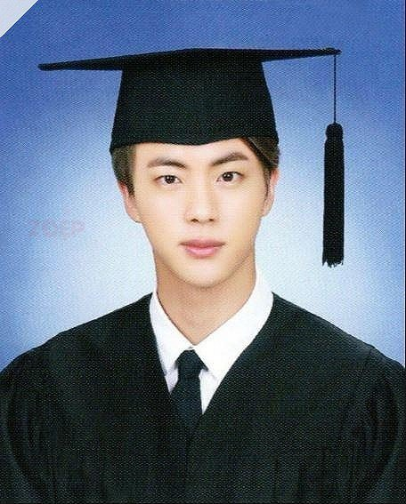 Jin - Anh cả sở hữu gương mặt tỷ lệ vàng không góc chết và hành trình thoát mác người thừa của BTS - Hình 2