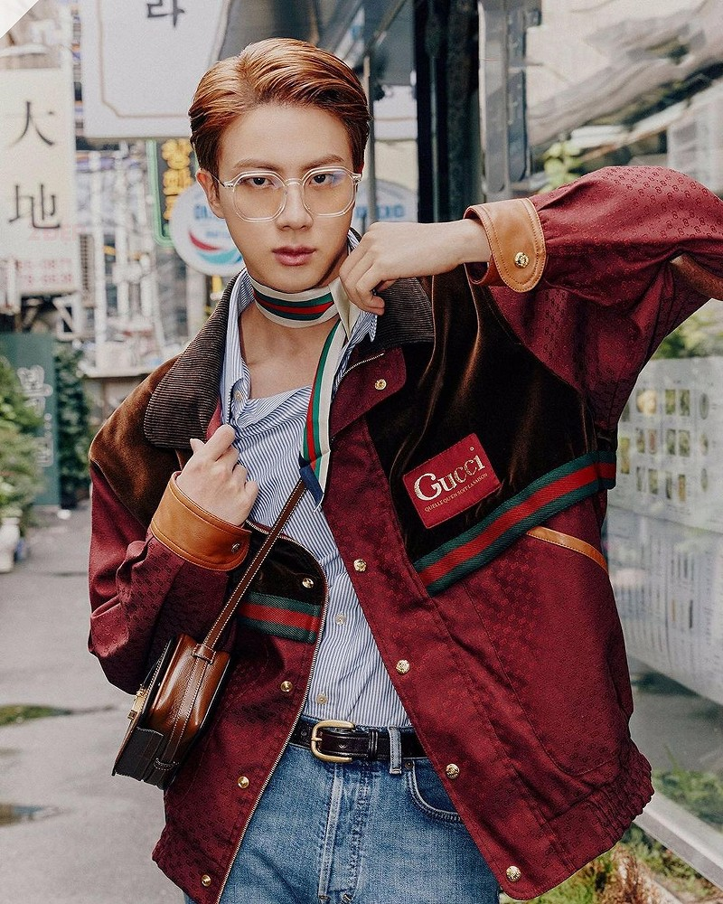 Jin - Anh cả sở hữu gương mặt tỷ lệ vàng không góc chết và hành trình thoát mác người thừa của BTS - Hình 9