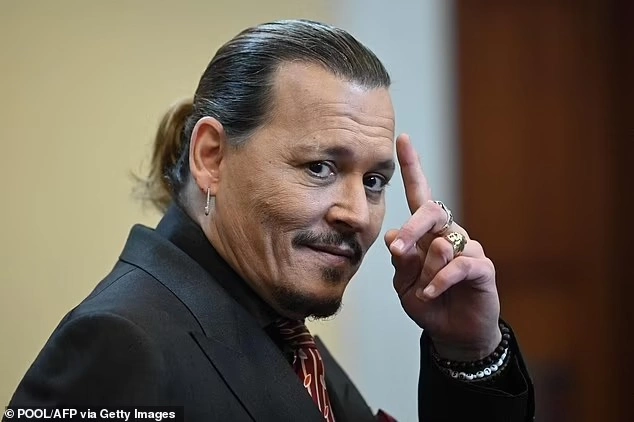 Johnny Depp did not forgive Disney, refused to play Pirates of the Caribbean even though he was paid 7,000 billion - Photo 4