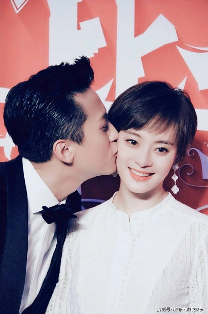 Trần Hiểu - Trần Nghiên Hy, Tạ Na - Trương Kiệt và những gia đình nghệ sĩ đáng ngưỡng mộ nhất Cbiz - Hình 3
