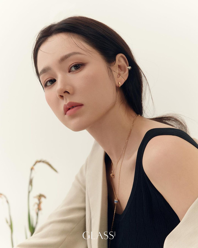 6 kem nền mang đến hiệu ứng da không tì vết cho mỹ nhân Hàn: Jisoo tin tưởng Dior, giàu như Son Ye Jin lại xài hãng bình dân chưa đến 300k - Hình 2