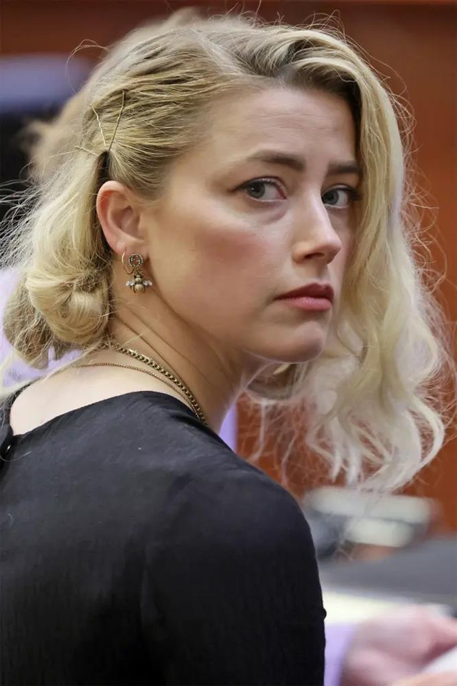 Amber Heard sụp đổ hoàn toàn sau vụ kiện với Johnny Depp: Phá sản, công chúng ghẻ lạnh, không có đường lui - Hình 5