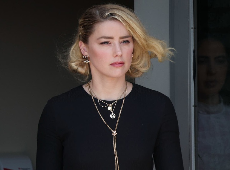 Amber Heard mắc nợ nhiều người sau khi thua kiện Johnny Depp - Hình 4