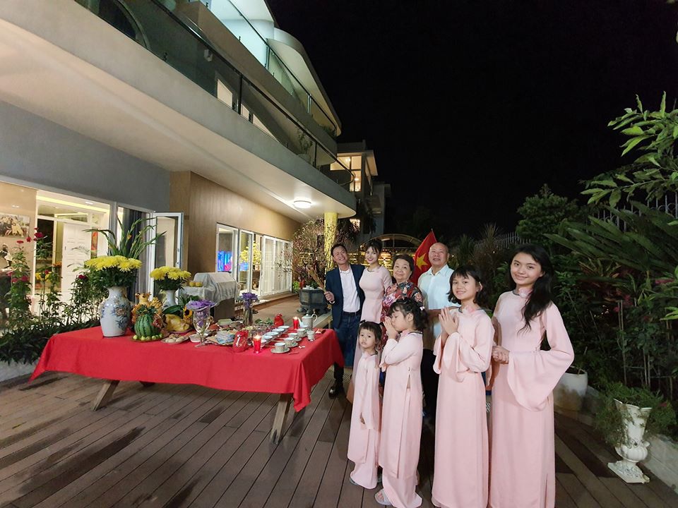 Biệt thự hoành tráng như khu nghỉ dưỡng cao cấp của nữ người mẫu cưới chồng có xuất thân đặc biệt - Hình 7