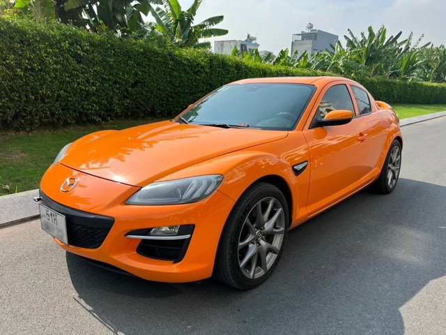 Chiếc Mazda giá 800 triệu đồng này có thể drift 'cháy đường', đưa vợ đi chợ và không bị đụng hàng - Hình 5