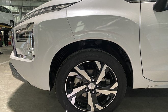 Đại lý tiết lộ Mitsubishi Xpander 2022 giá dự kiến cao nhất 645 triệu đồng, ra mắt ngay tháng này, đáp trả Toyota Veloz - Hình 3