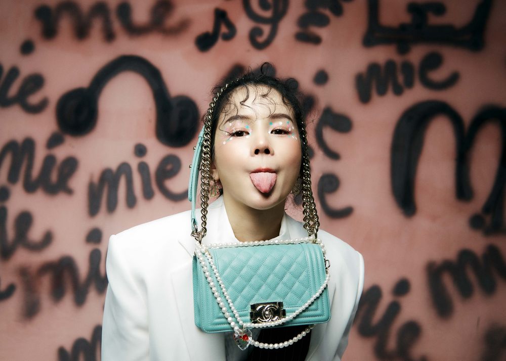 DJ Mie bật mí quá trình luyện thanh, Hồng Thanh khẳng định có vai trong MV nhờ o bế người yêu - Hình 3