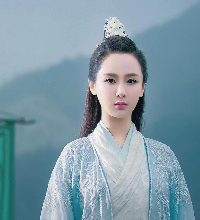 Dương Tử, Châu Đông Vũ và những sao Hoa Ngữ bị chê nhan sắc tầm thường còn đóng mỹ nhân - Hình 3