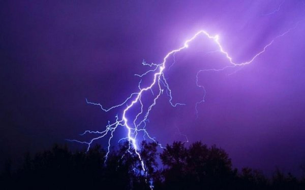 Lào Cai: Một người tử vong do bị sét đánh trong cơn dông - Hình 1