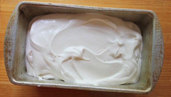 Món kem caramel mặn không cần máy đánh kem - Hình 5