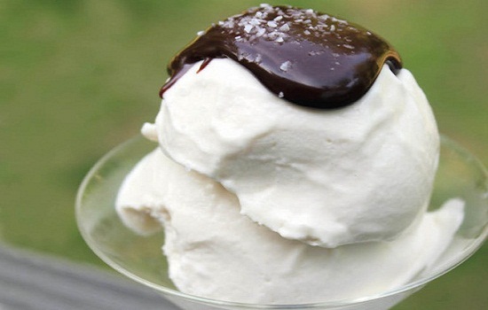 Món kem caramel mặn không cần máy đánh kem - Hình 1