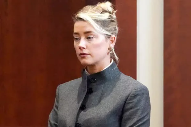 Amber Heard được cầu hôn hậu thua kiện Johnny Depp - Hình 5