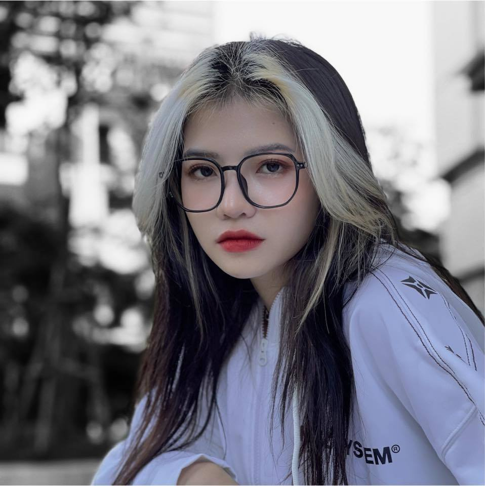 CiiN, Lê Bống và những idol tóp tóp ăn cả tấn gạch vì nhan sắc trên truyền hình khác xa ảnh mạng - Hình 1