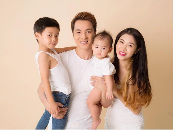 Đăng Khôi: Hoàng tử Vpop suýt mất mạng vì căn bệnh lạ và chuyện tình viên mãn idol - fangirl - Hình 5