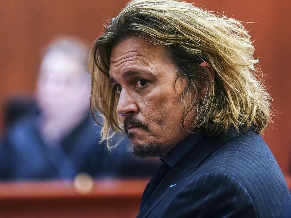 Johnny Depp sỉ thẳng mặt Amber Heard: Em đang ngồi đó như một con vật bị ngứa suốt 7 năm - Hình 3