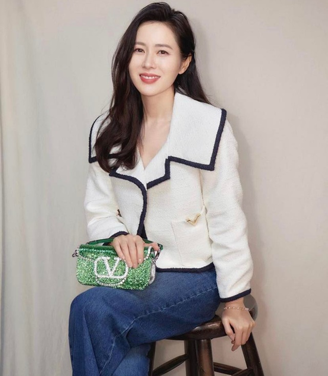 Son Ye Jin lần đầu lộ diện sau thông báo mang thai, nhan sắc mẹ bầu gây ngỡ ngàng - Hình 2