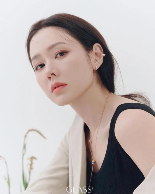 Son Ye Jin lần đầu lộ diện sau thông báo mang thai, nhan sắc mẹ bầu gây ngỡ ngàng - Hình 5