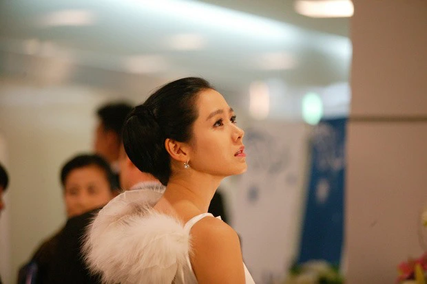 Son Ye Jin lần đầu lộ diện sau thông báo mang thai, nhan sắc mẹ bầu gây ngỡ ngàng - Hình 6
