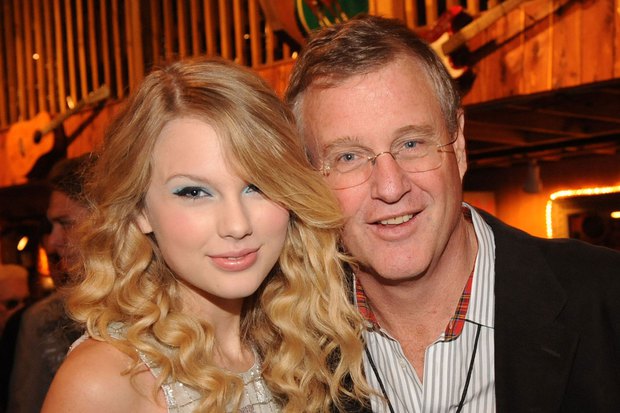 Taylor Swift composed the love story proposal hymn in just 1 hour because her parents objected to love?  - Figure 4