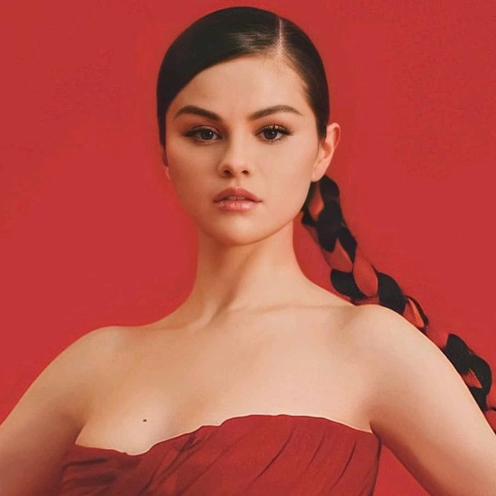 Selena Gomez tiếp tục bị trộm ghé thăm sau sự cố bị viết tên lên nệm bằng máu - Hình 3