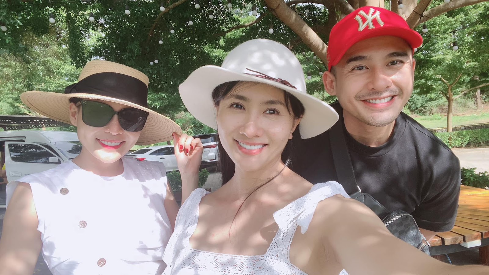 Nguyệt Ánh đưa con trai đi du lịch Thái Lan giữa tin đồn đường ai nấy đi với chồng Ấn Độ - Hình 4