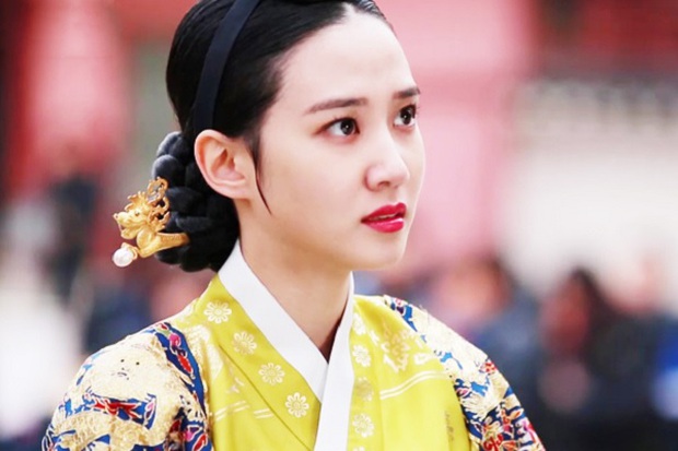Park Eun Bin - Là diễn viên nhưng sợ xem phim, cùng Jang Dong Gun gây sốt một thời - Hình 15