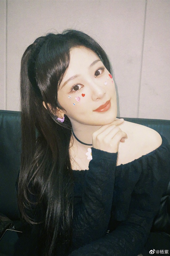Dương Tử cho Nhiệt Ba, Lệ Dĩnh 'hít khói' trong BXH sao Cbiz thống trị TikTok Trung - Hình 4