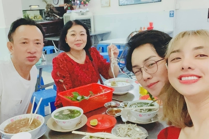 Người yêu chuyển giới Miko Lan Trinh mặt đơ vô hồn, tiết lộ chuyện cưới xin và con cái - Hình 3