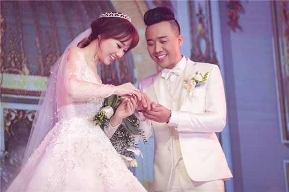 Trấn Thành tháo nhẫn cưới, tin đồn rạn nứt tình cảm với Hari Won là có thật? - Hình 2