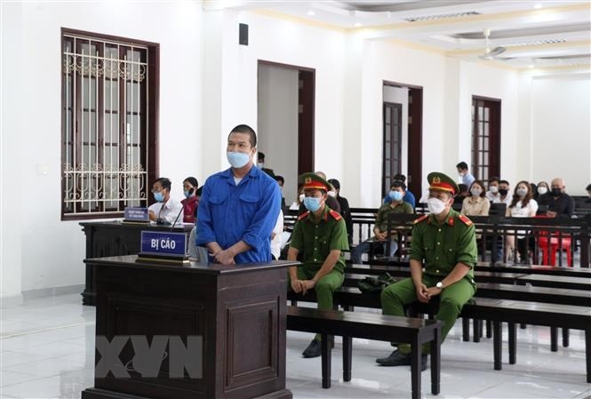 Cựu trụ trì chùa Vĩnh Long chung thân vì lừa đảo 68 tỷ: Đề nghị hủy bỏ Huân chương lao động - Hình 7