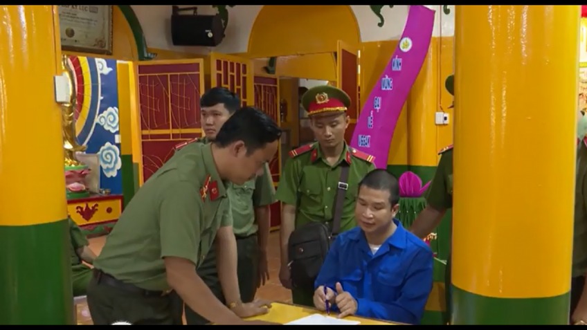 Cựu trụ trì chùa Vĩnh Long chung thân vì lừa đảo 68 tỷ: Đề nghị hủy bỏ Huân chương lao động - Hình 6