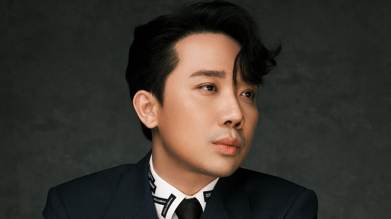 Hari Won lẻ bóng đi sự kiện, thái độ kì lạ khi nhắc đến Trấn Thành giữa tin đồn có hợp đồng hôn nhân - Hình 1